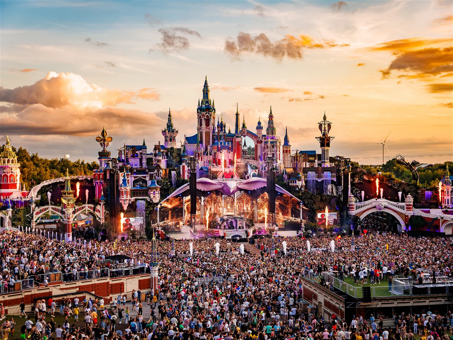 Tomorrowland Announces Livestream Program For 2024 EDMTunes